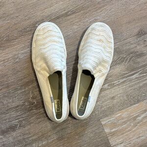 Keds Off-White Textured Slip-Ons
